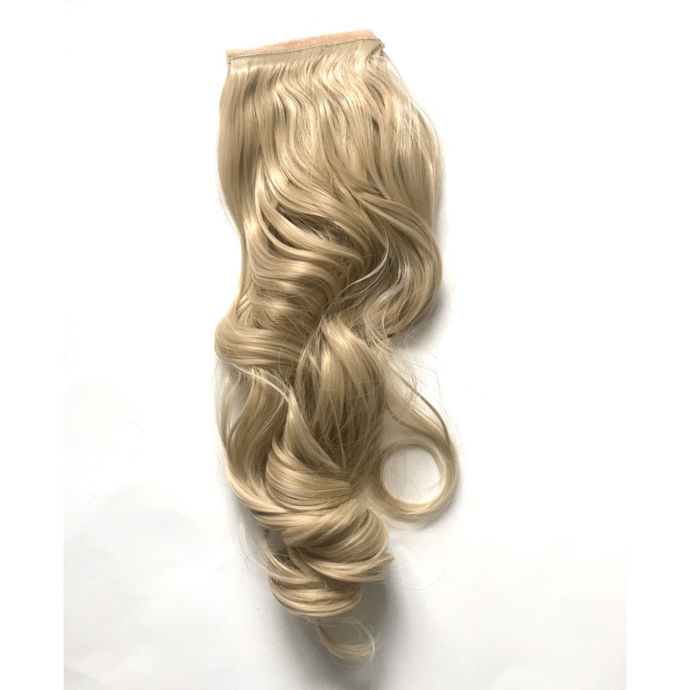 Blonde Wavy Clip-In Hair Extension - Natural Blonde